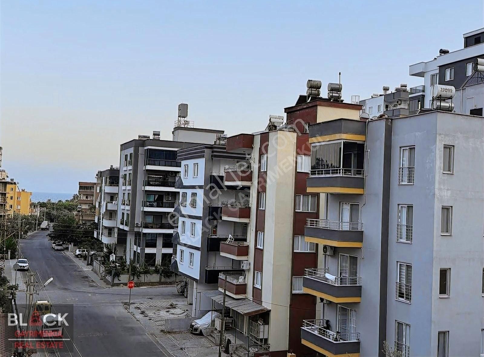 Erdemli Alata Satılık Daire BLACK'TE AŞAĞI ALATA'DA 200 M2 SATILIK 3+1 DAİRE