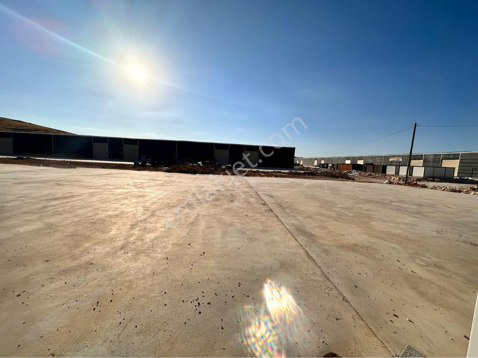 Ulusbey Den Pvc Sitesinde 1000 M2 Dükkan - Görsel 10