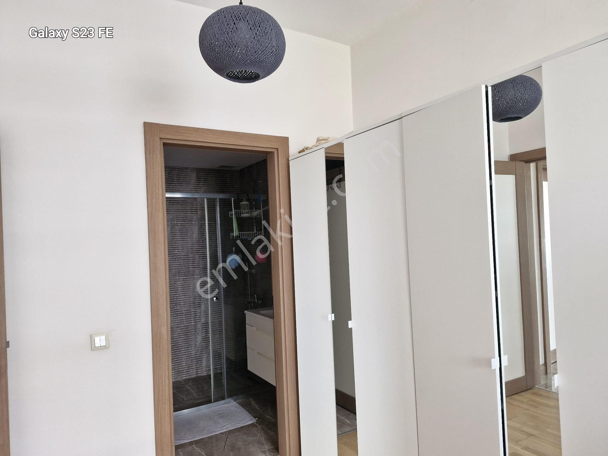 Kadıköy Merdivenköy Kiralık Daire  BROOKLYN PARK DA EŞYALI 2+1 KİARALIK DAİRE