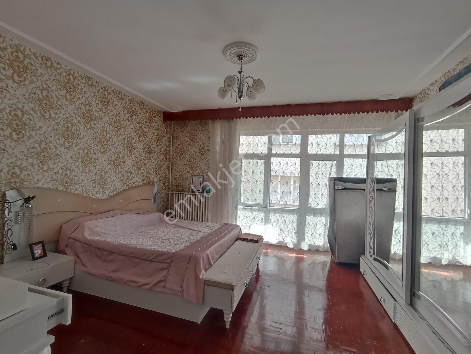 Selçuklu İhsaniye Satılık Daire  ZAFER YÜRÜYÜŞ YOLUNA YAKIN FUL EŞYALI 3+1 MASRAFSIZ DAİRE