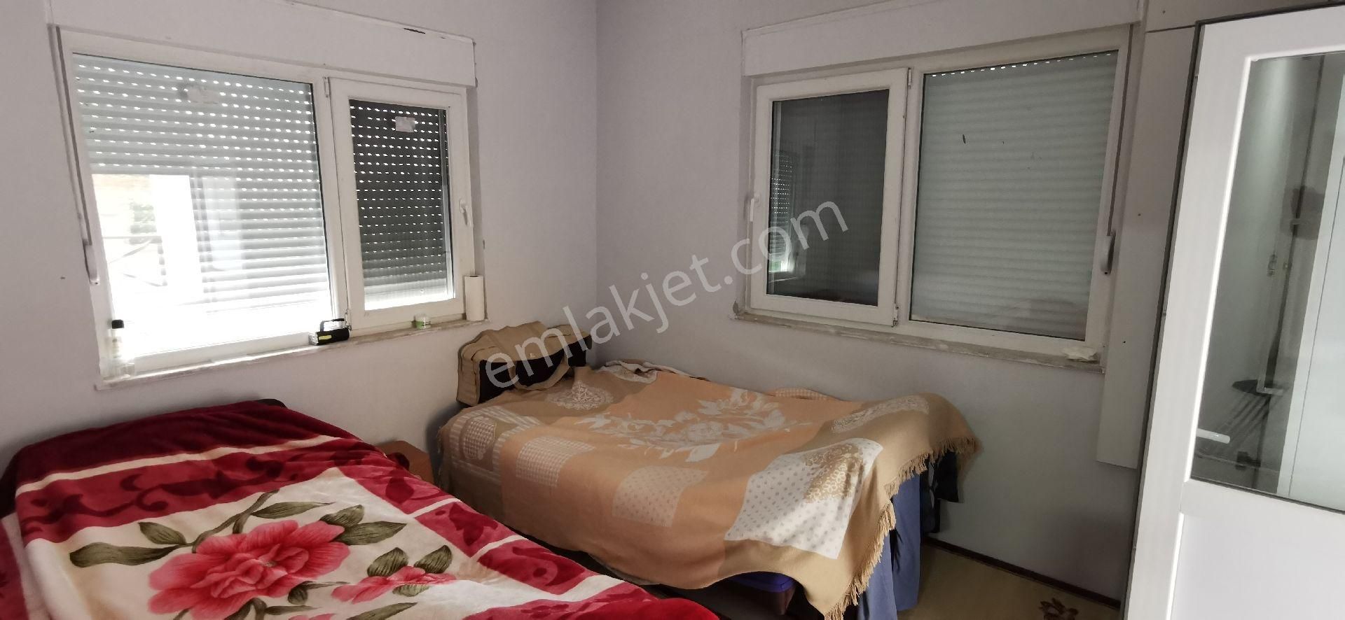 Üçoluk Ekizce Yaylasında 3+1 Eşyalı Müstakil Elektrik Ve Suyu Mevcut Eksiksiz Köy Evi Açıklamayı Oku - Görsel 11