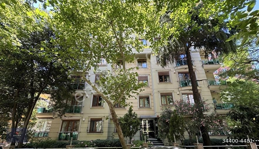 Kadıköy Göztepe Satılık Daire GÖZTEPEDE BALKONLU EBEVEYNLİ 3+1 SATILIK DAİRE