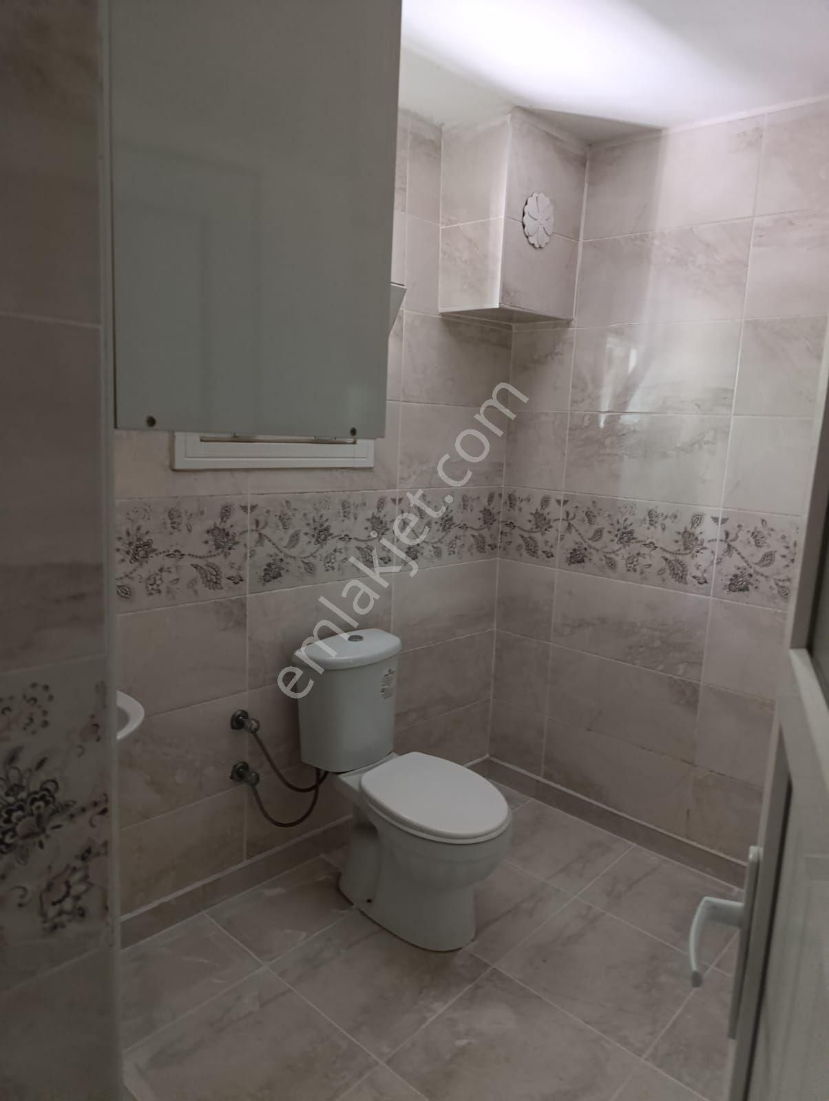 Şahinbey İstiklal Kiralık Daire İstiklal Mahallesi'nde kiralık 2+1