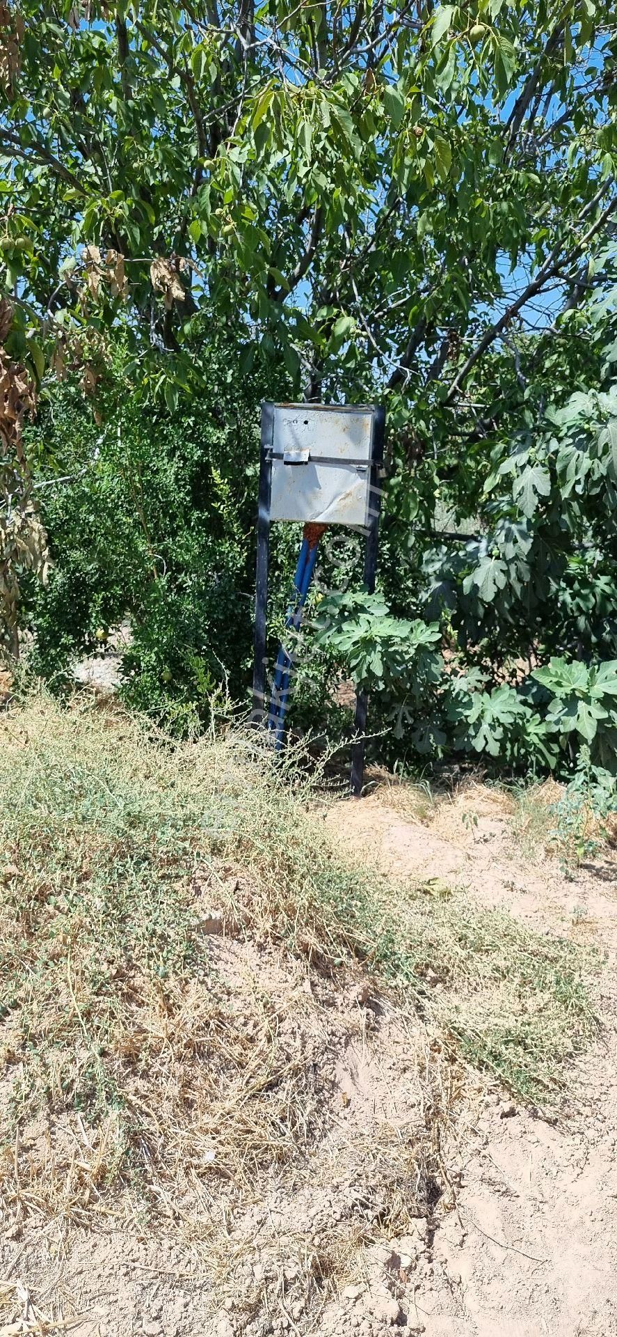 Nizip Uluyatır Satılık Tarla Bağ evine uygun sulu tarla 