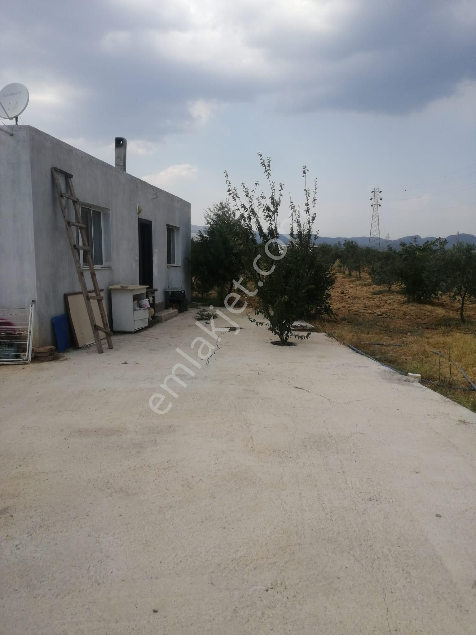 Menderes Turyap'tan Dereköy'de 3002 M² Tek Tapu Satılık Tarla - Görsel 7