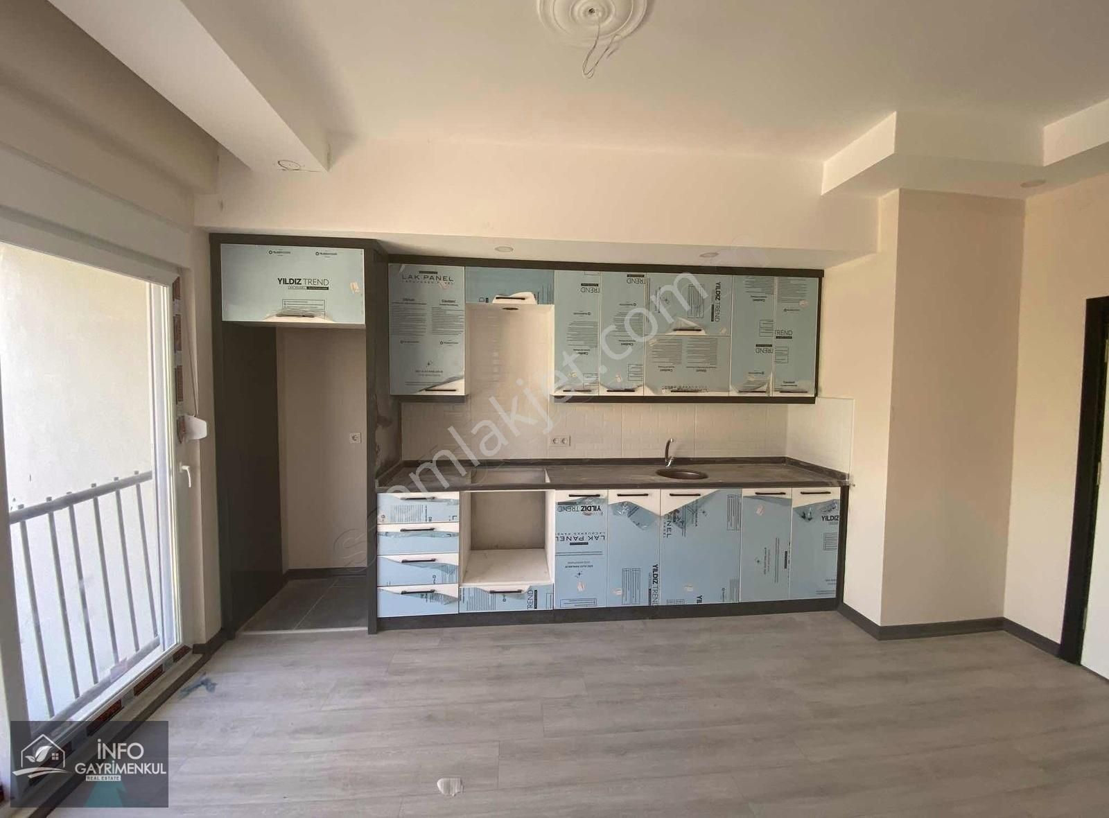 Manavgat Sarılar Satılık Daire SARILAR MAH ANA CADDEYE YAKIN DAİRE 