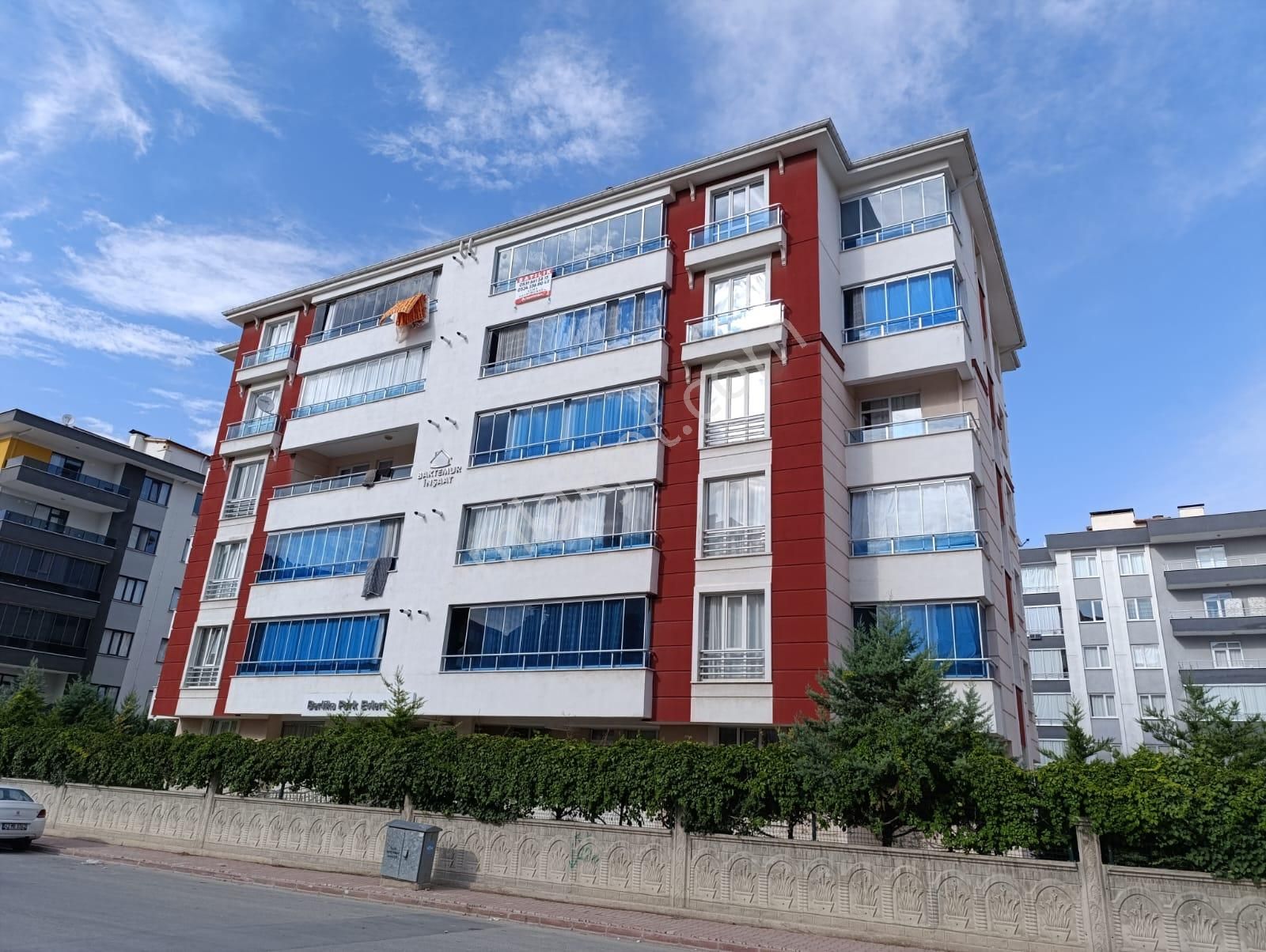 Karatay Hasandedemescit Satılık Daire  ŞEMS'TEN SİTE İÇİ GÜNEY CEPHE GENİŞ VE TEMİZ 3+1 SATILIK DAİRE