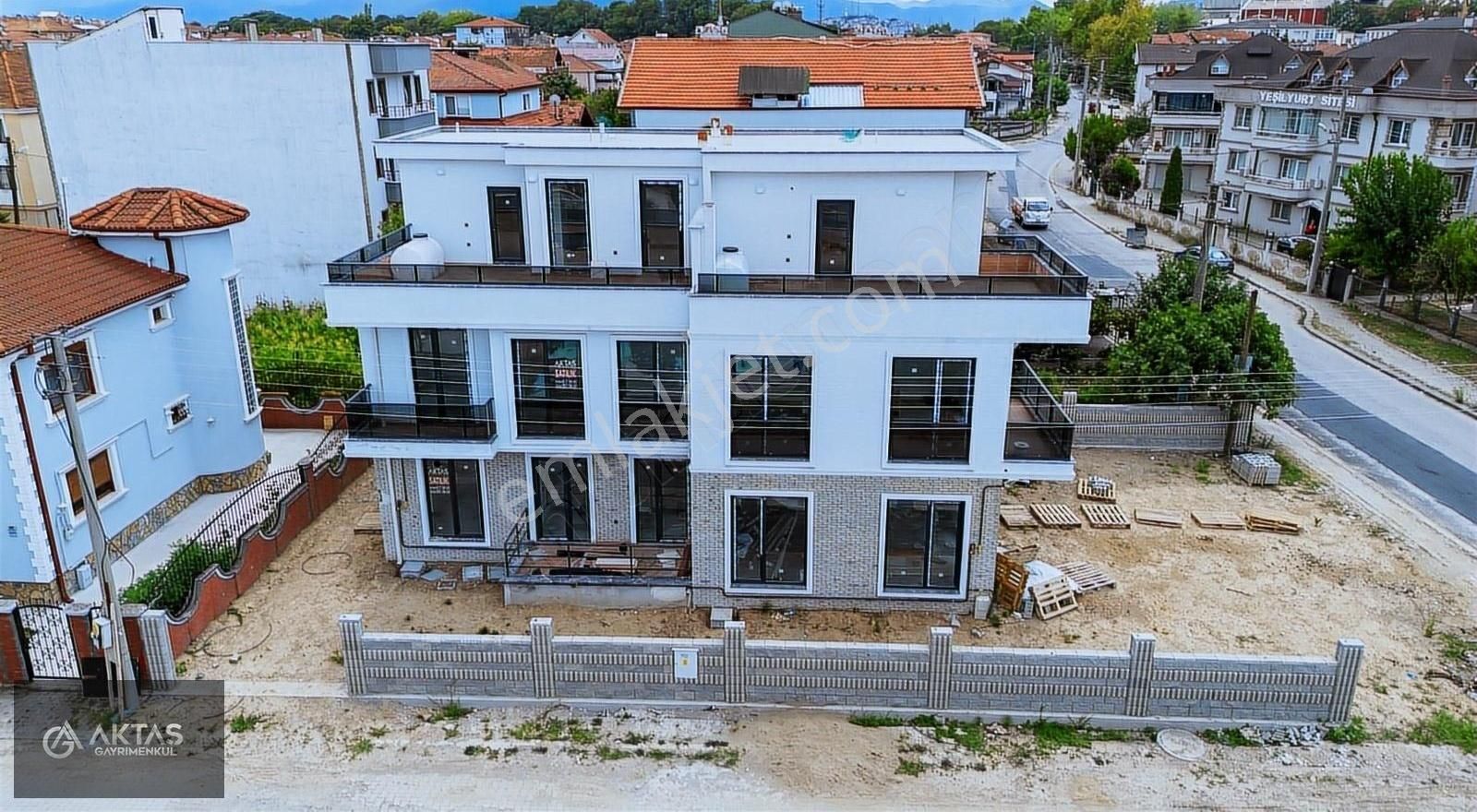 Adapazarı Şeker Satılık Villa ÇEVRE YOLU CAD. ADAPARK YANI SATILIK 4+1 TERASLI BAHÇELİ VİLLA