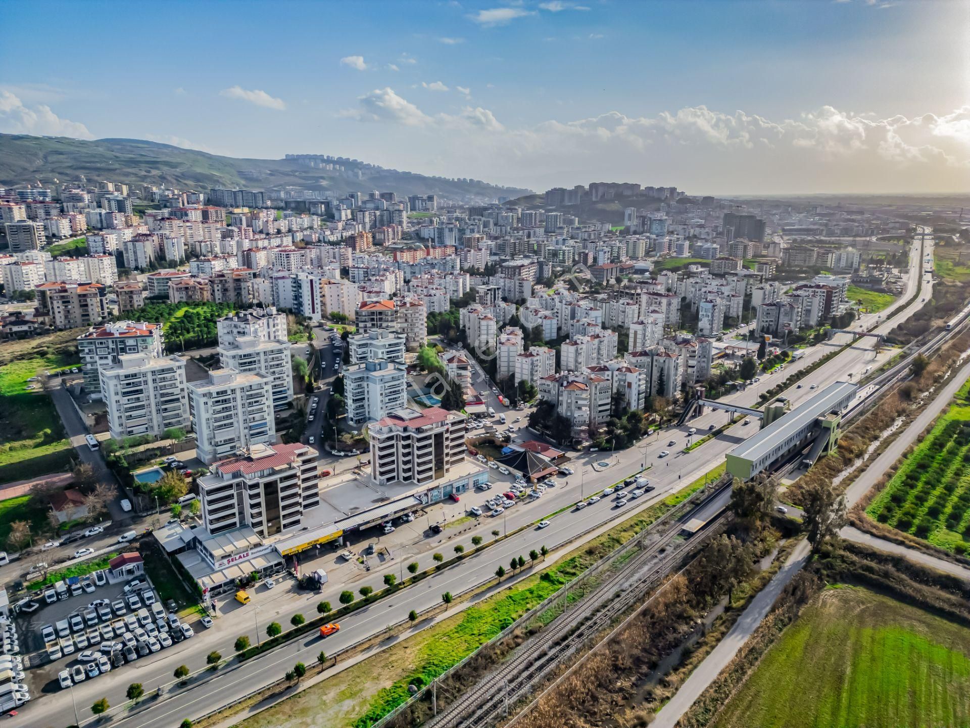 Menemen 9 Eylül Satılık Daire  Menemen Ulukent'de Geniş Teraslı Satılık 3+1 Dubleks Daire