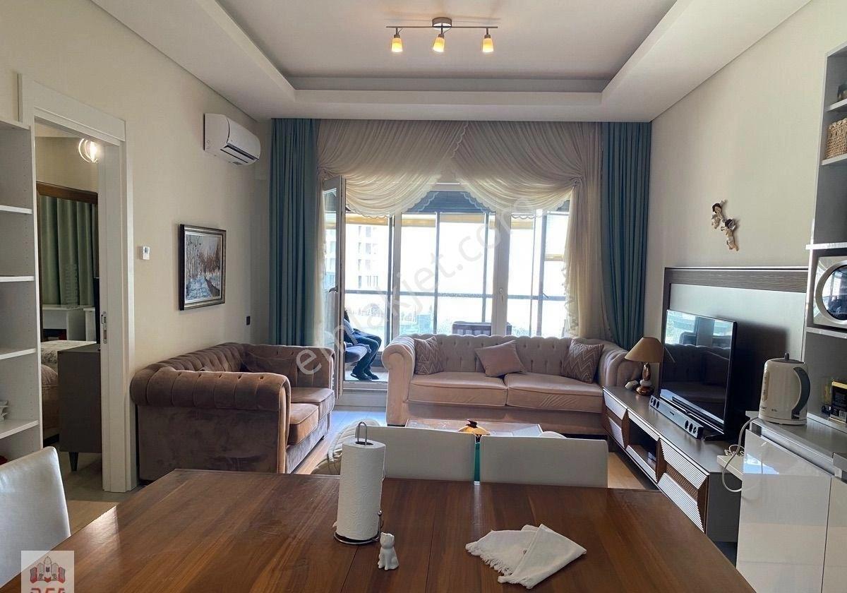 Sinpaş Marina'da Balkonlu Göl Manzaralı 1.5+1 Lüks Eşyalı - Görsel 9