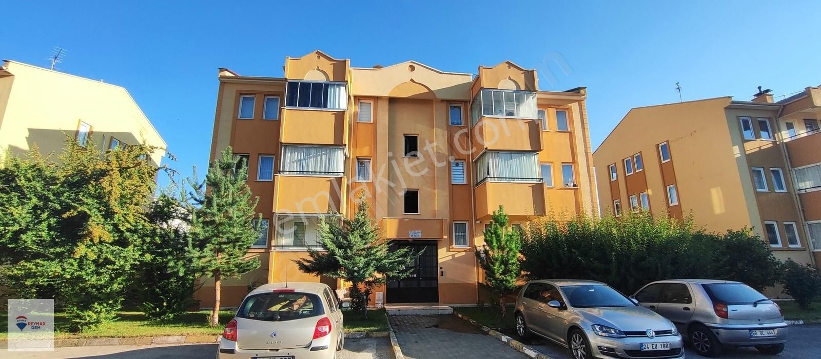 Erzincan Merkez Mimar Sinan Satılık Daire REMAX DEM'DEN MİMARSİNAN MAHALLESİNDE SATILIK 3+1 FIRSAT DAİRE