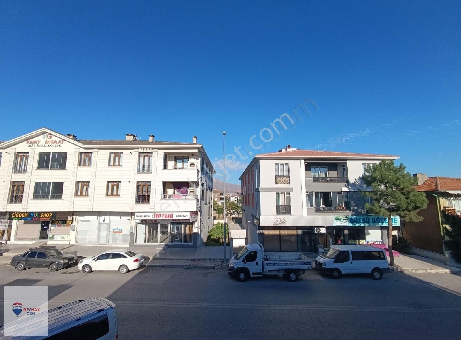 Erzincan Merkez Atatürk Satılık Daire RE/MAX DEM DEN ALİ KEMALİ CADDESİNDE SATILIK 1+1 DAİRE