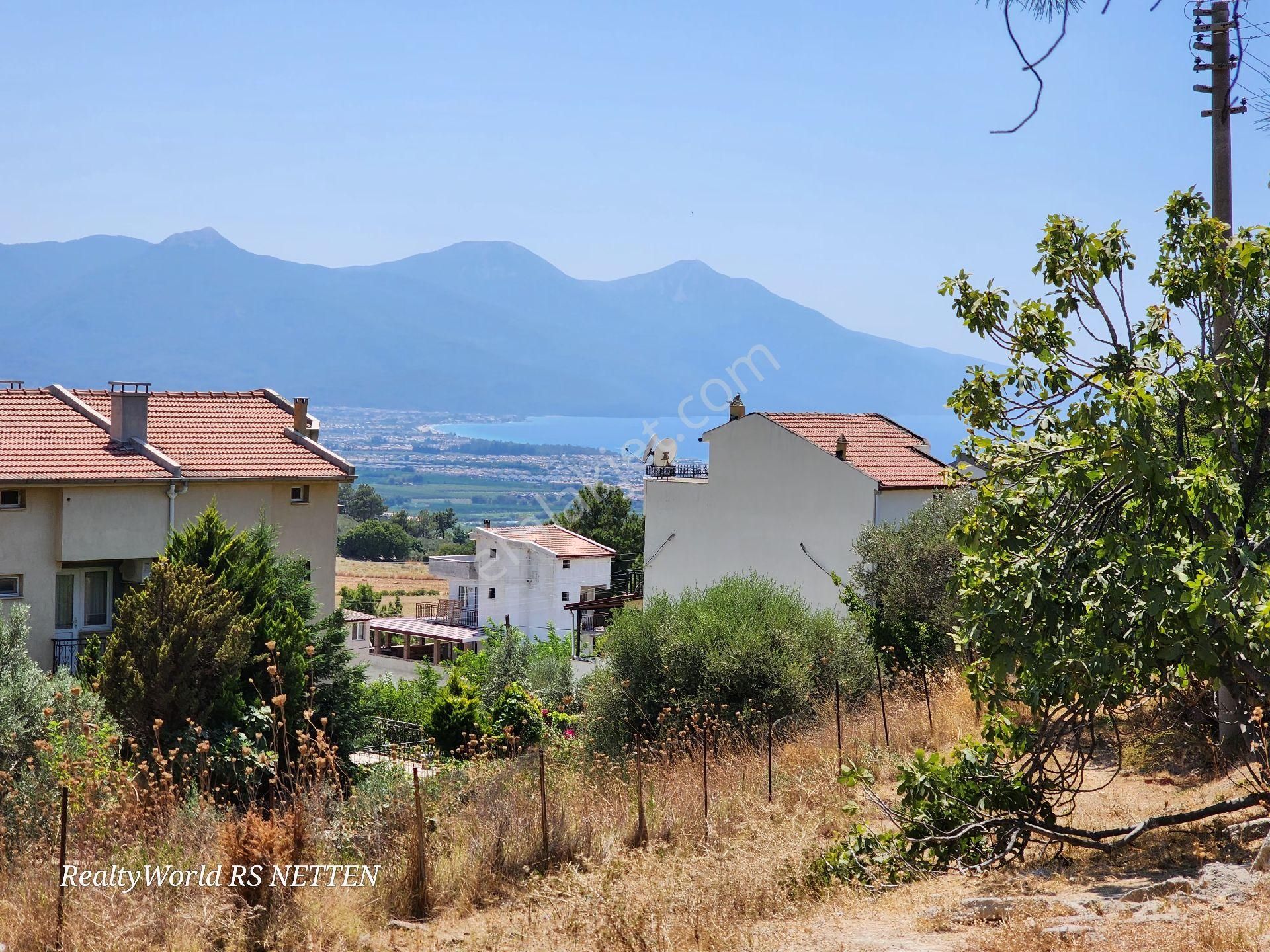 Kuşadası Soğucak Satılık Villa İmarlı  KUŞADASI SOĞUCAK' ta satılık 205m 3+1 teraslı yazlık imarlı arsa