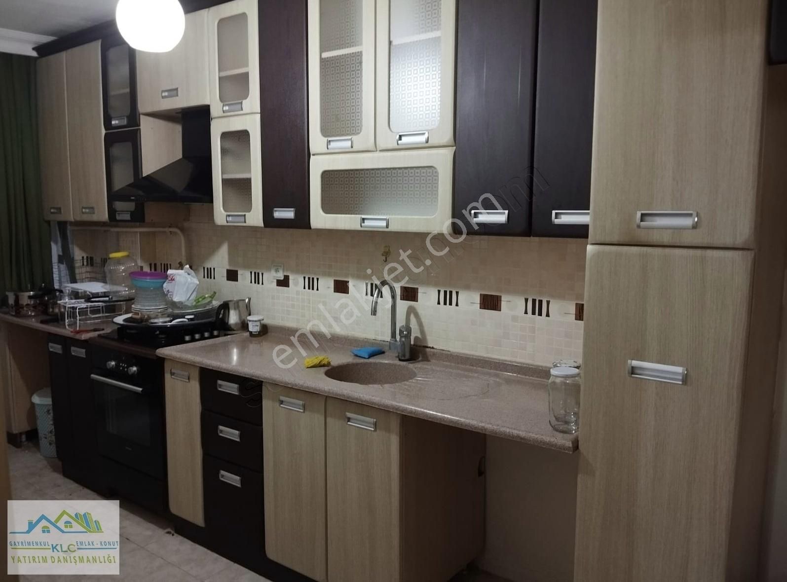 Karesi Dumlupınar Kiralık Daire KLC'DEN ÇARŞI MERKEZ KOCA SAAT MEVKİİNDE 135 M² KİRALIK DAİRE