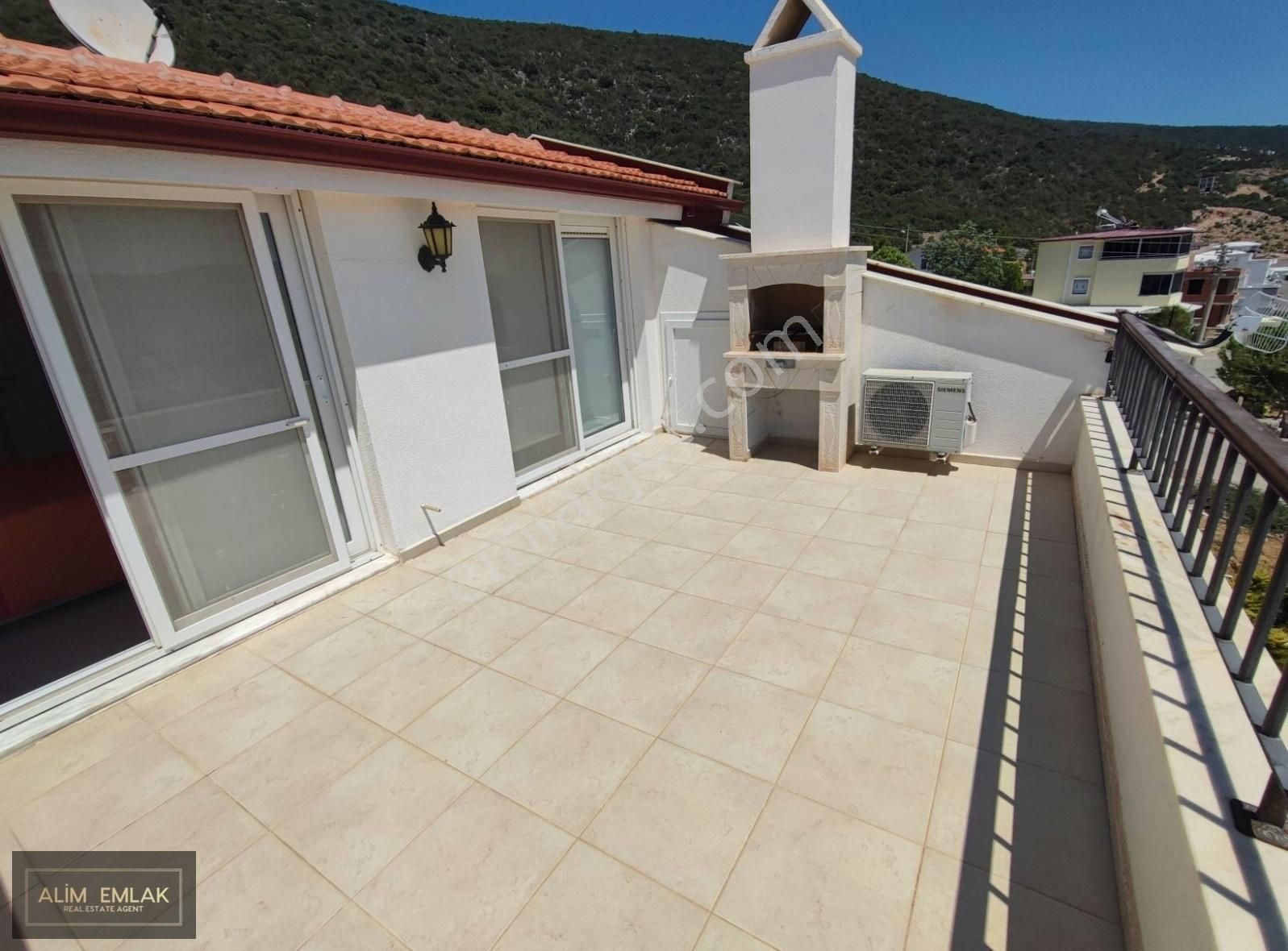 Satılık Rüya Gibi Villa ! Muhteşem Güzellikte Manzaraya Sahip Villa - Görsel 22