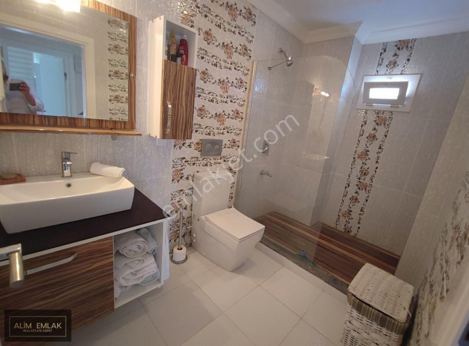 Satılık Rüya Gibi Villa ! Muhteşem Güzellikte Manzaraya Sahip Villa - Görsel 24