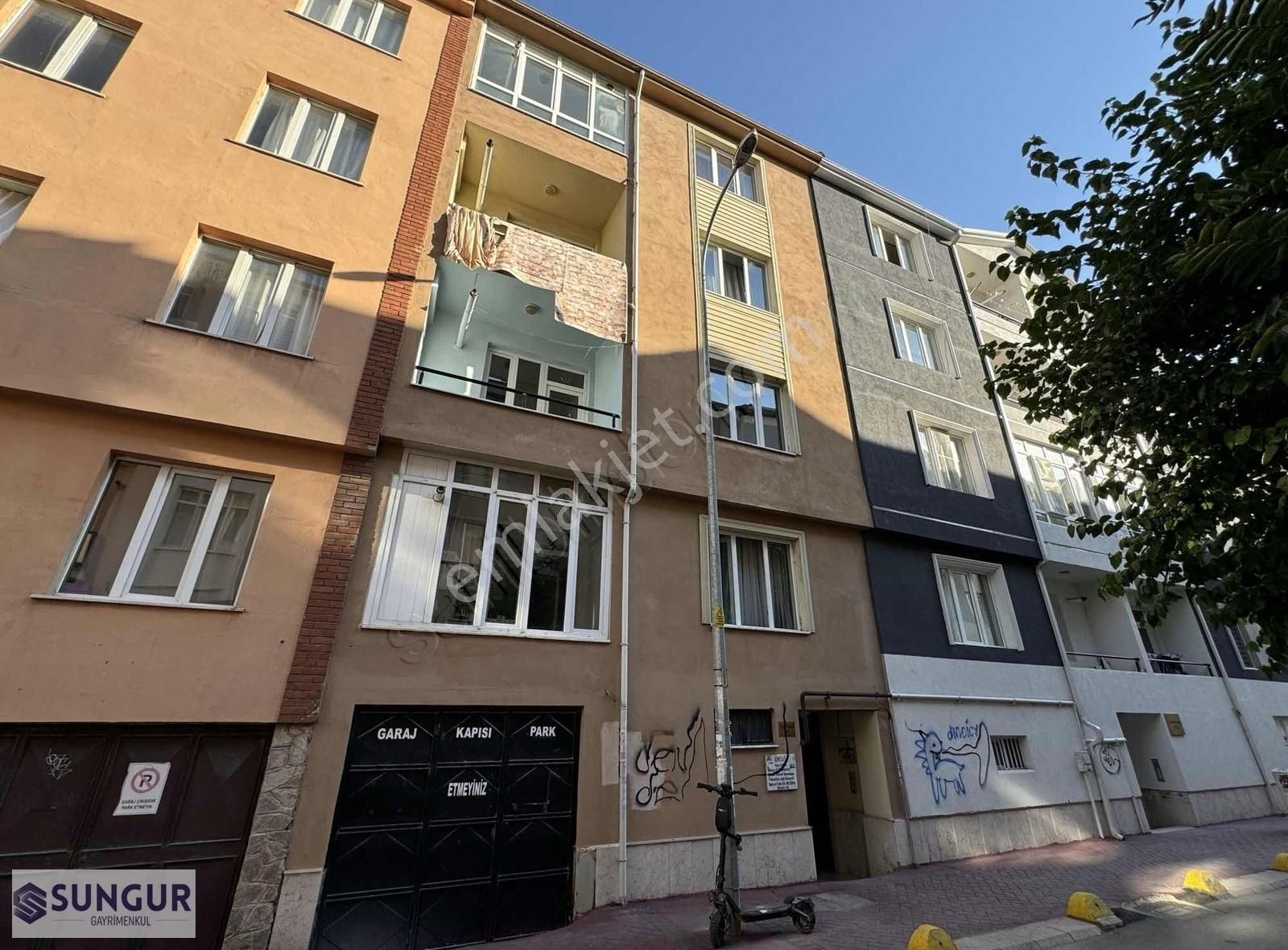 Tepebaşı Yenibağlar Satılık Daire SUNGUR'DAN YENİBAĞLAR'DA ESPARK YAKINI SATILIK 2+1 İSKANLI DAİRE