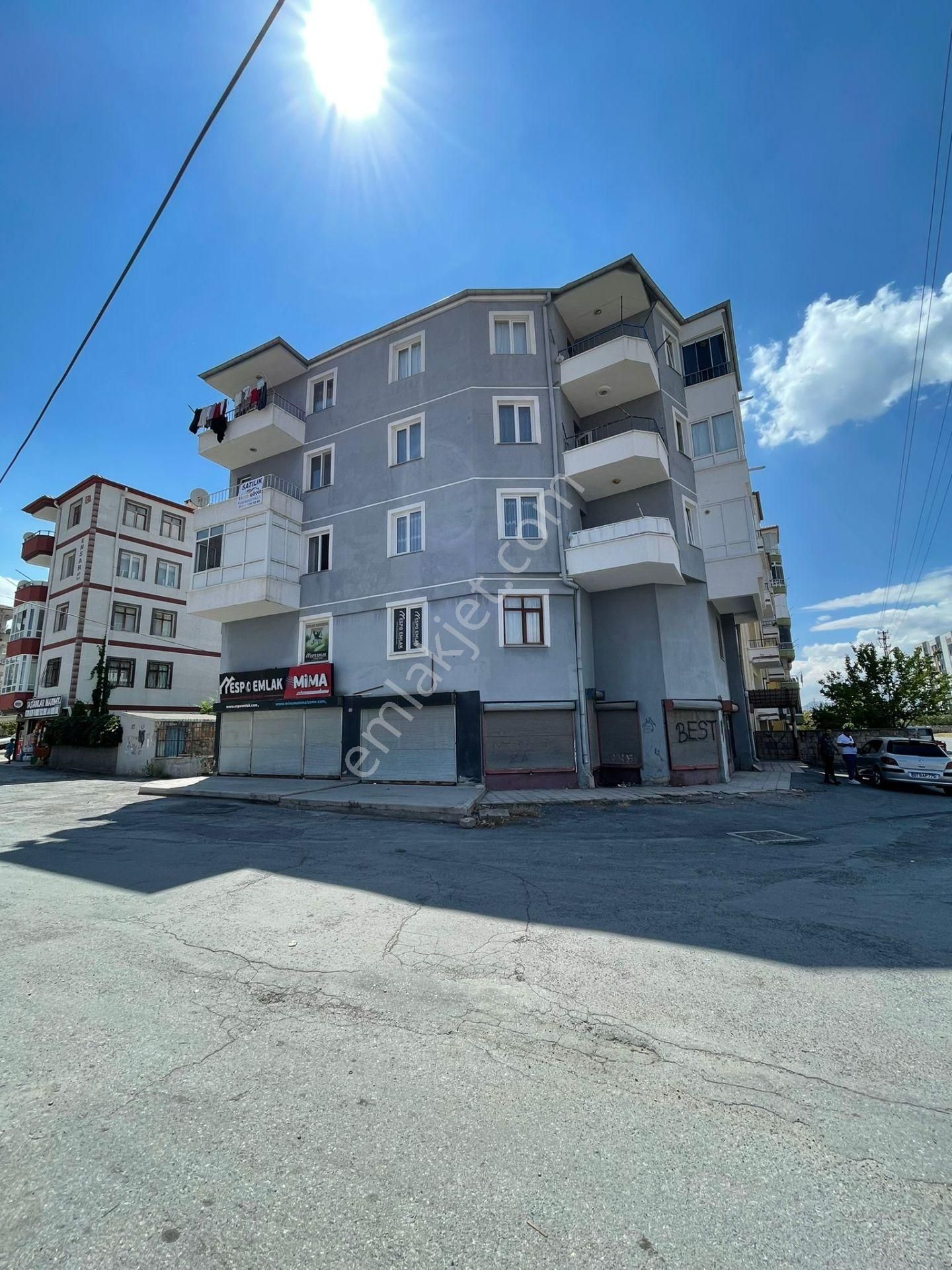 Kocasinan Kayabaşı Satılık Daire  KAYABAŞI MAHALLESİ 3+1 SATILIK ARA KAT DAİRE