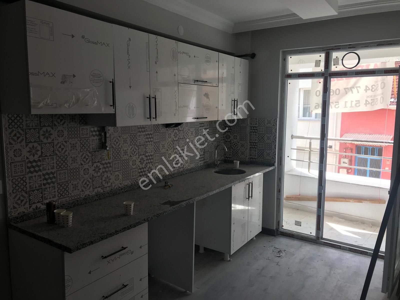 Odunpazarı Büyükdere Kiralık Daire Balkonlu 1+1 Sıfır Kiralık Apart