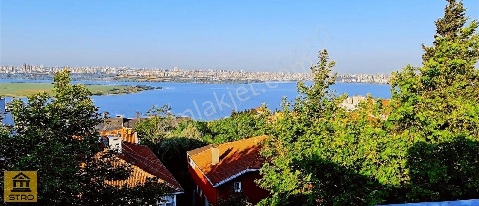 Avcılar Firuzköy Satılık Villa FiRUZKÖY MERKEZİ 4 VİLLALIK PANORAMIK GÖL MANZARALI BUTİK SİTE