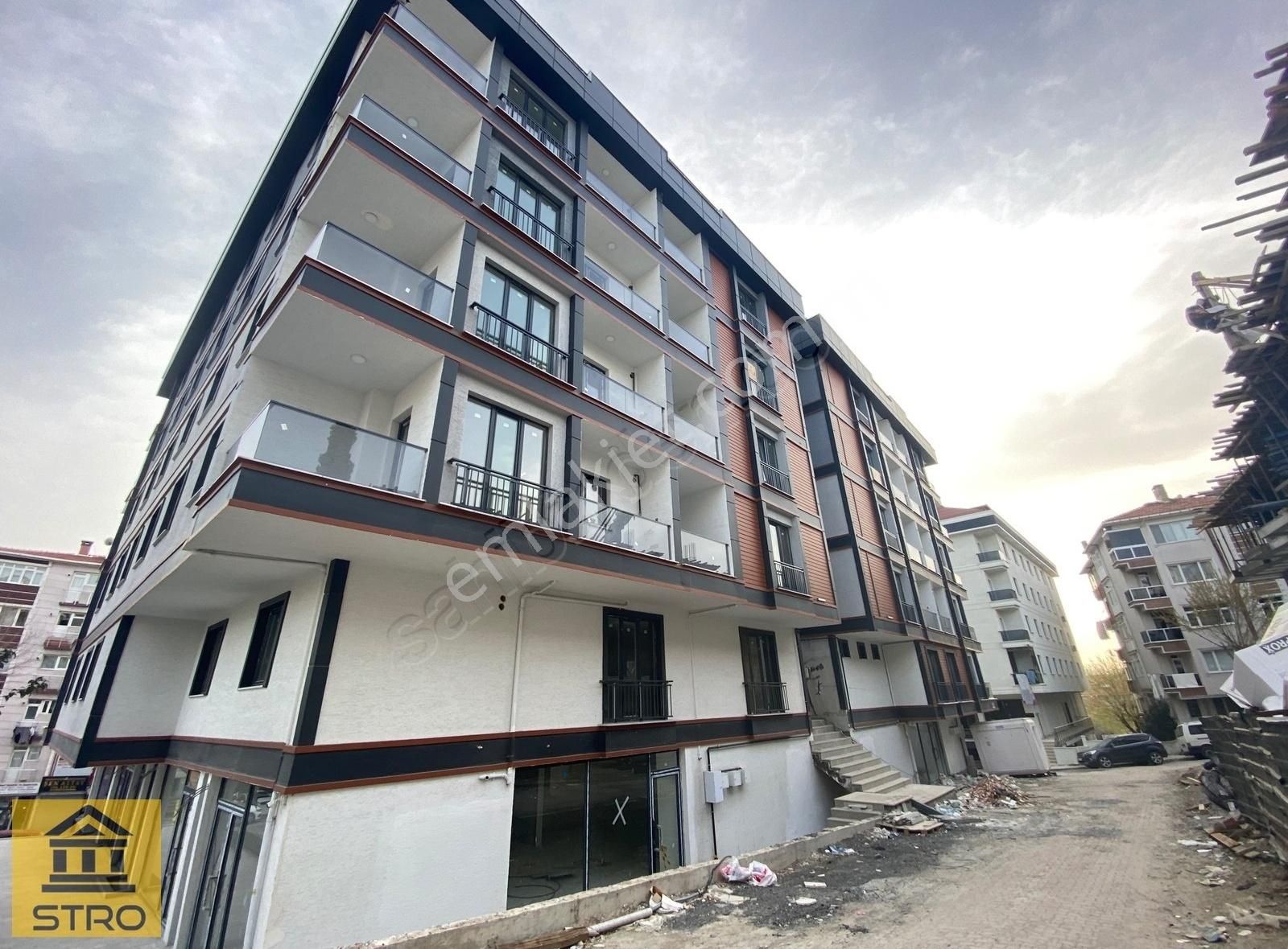 Avcılar Merkez Satılık Daire STRO MERKEZ REŞİTPAŞA CADDE GÜZERGAHI SIFIR BİNA 92 M2 NET DAİRE