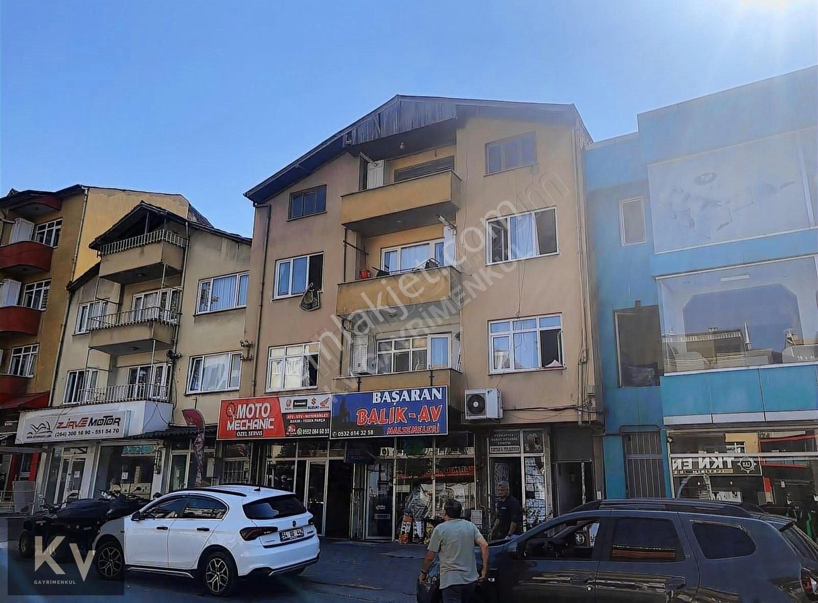 Adapazarı Maltepe Kiralık Daire KV Gayrimenkul'den Tek Yokuşun'da Kiralık Çatı Katı Daire