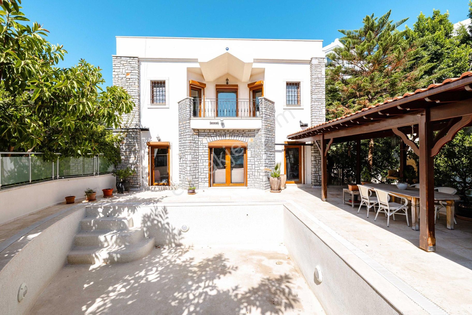 Bodrum Kumbahçe Satılık Daire Bodrum Kumbahçe Satılık Yarı Taş Villa