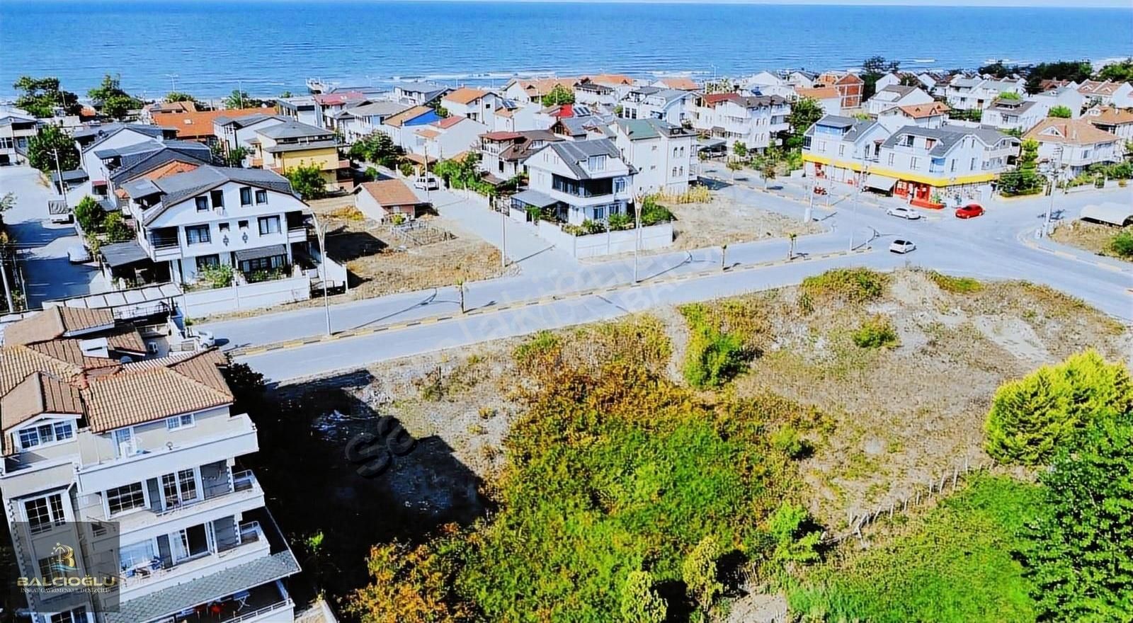 Sakarya Kocaali Satılık Ticari İmarlı BALCIOĞLUNDAN SATILIK MERKEZ PLAJDA 20 LİK YOLA CEPHE UYGUN ARSA