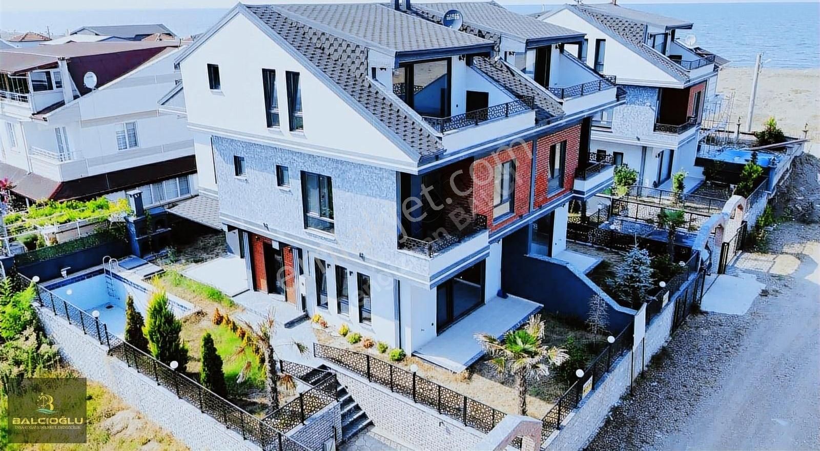 Kocaali Alandere Satılık Villa BALCIOĞLUNDAN SATILIK DENİZE 2. SIRA MÜSTAKİL HAVUZLU LÜX VİLLA