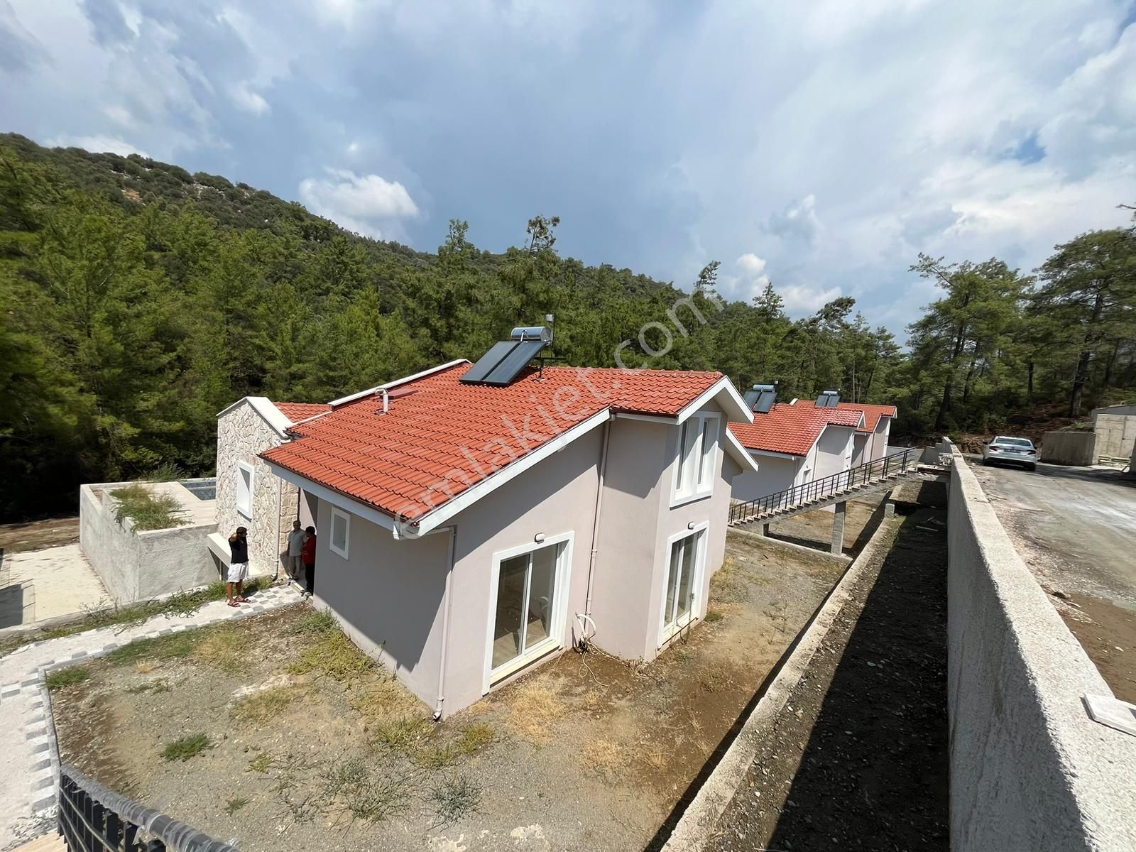 Fethiye Yeşilüzümlü Satılık Villa  FETHİYE YEŞİLÜZÜMLÜ DE  MUHTEŞEM PANORAMİK MANZARALI 4,5 +1 MÜSTAKİL VİLLA