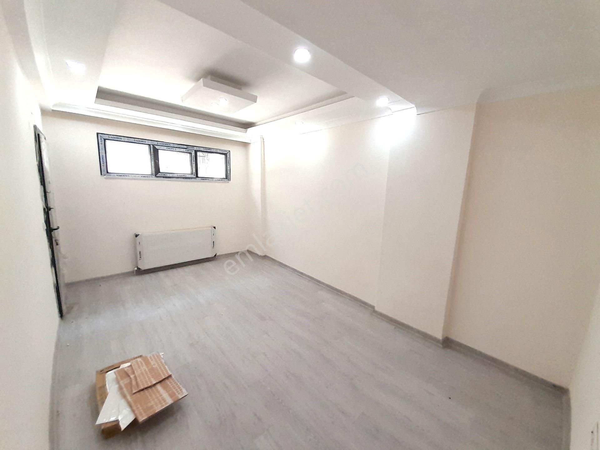 Küçükçekmece Kartaltepe Satılık Daire SEFAKÖY MERKEZDE 1+1 70m2 SIFIR METROBÜSE YAKIN SATILIK BAHÇE KAT