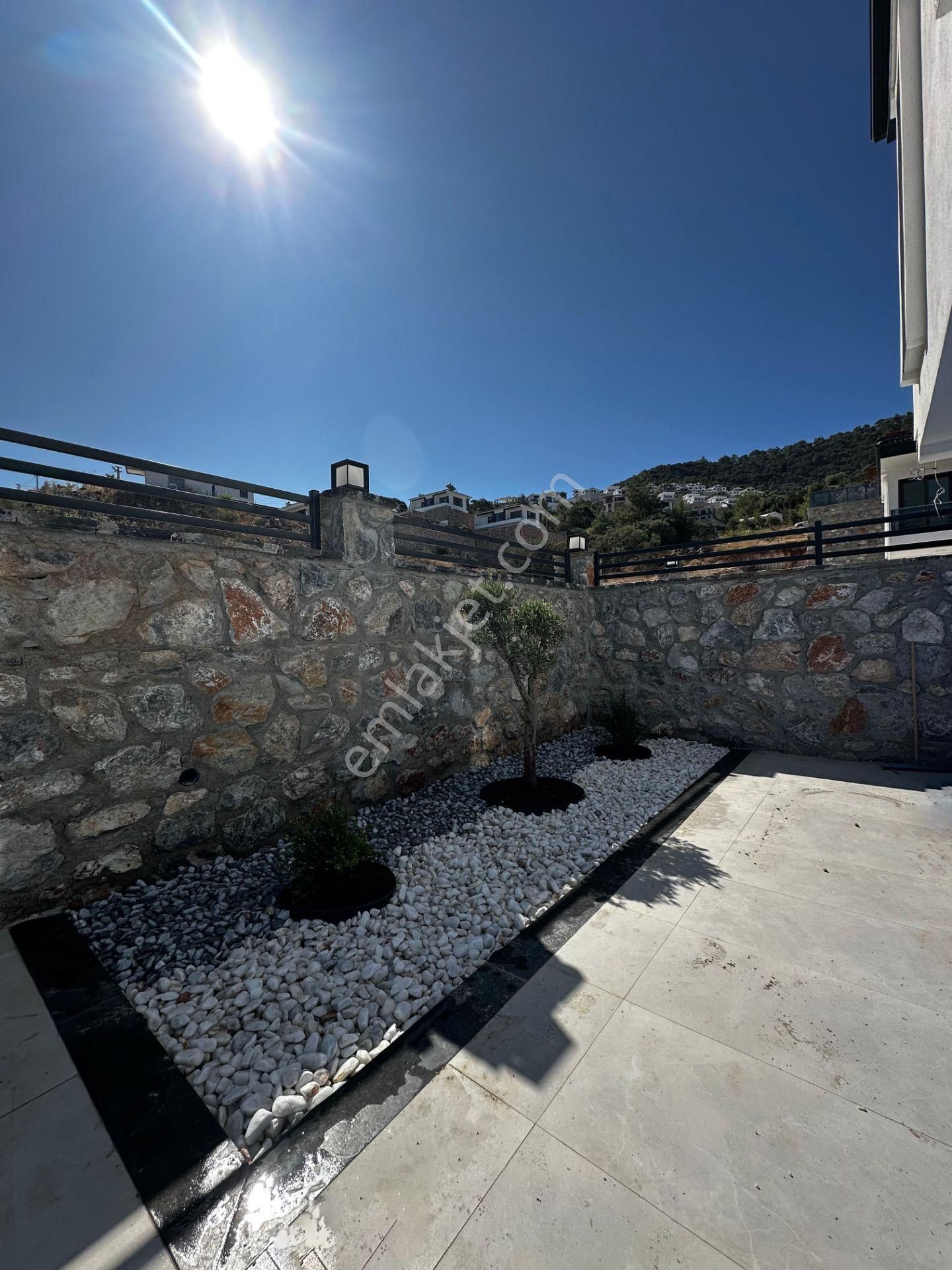 Sarılar İnşaattan Satılık Akbükte Full Deniz Manzaralı Villa - Görsel 14