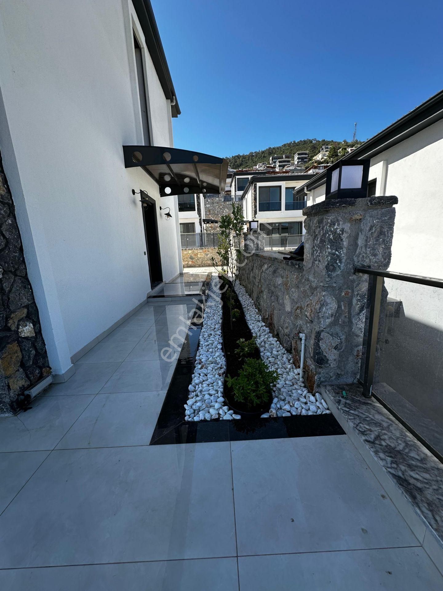 Sarılar İnşaattan Satılık Akbükte Full Deniz Manzaralı Villa - Görsel 18