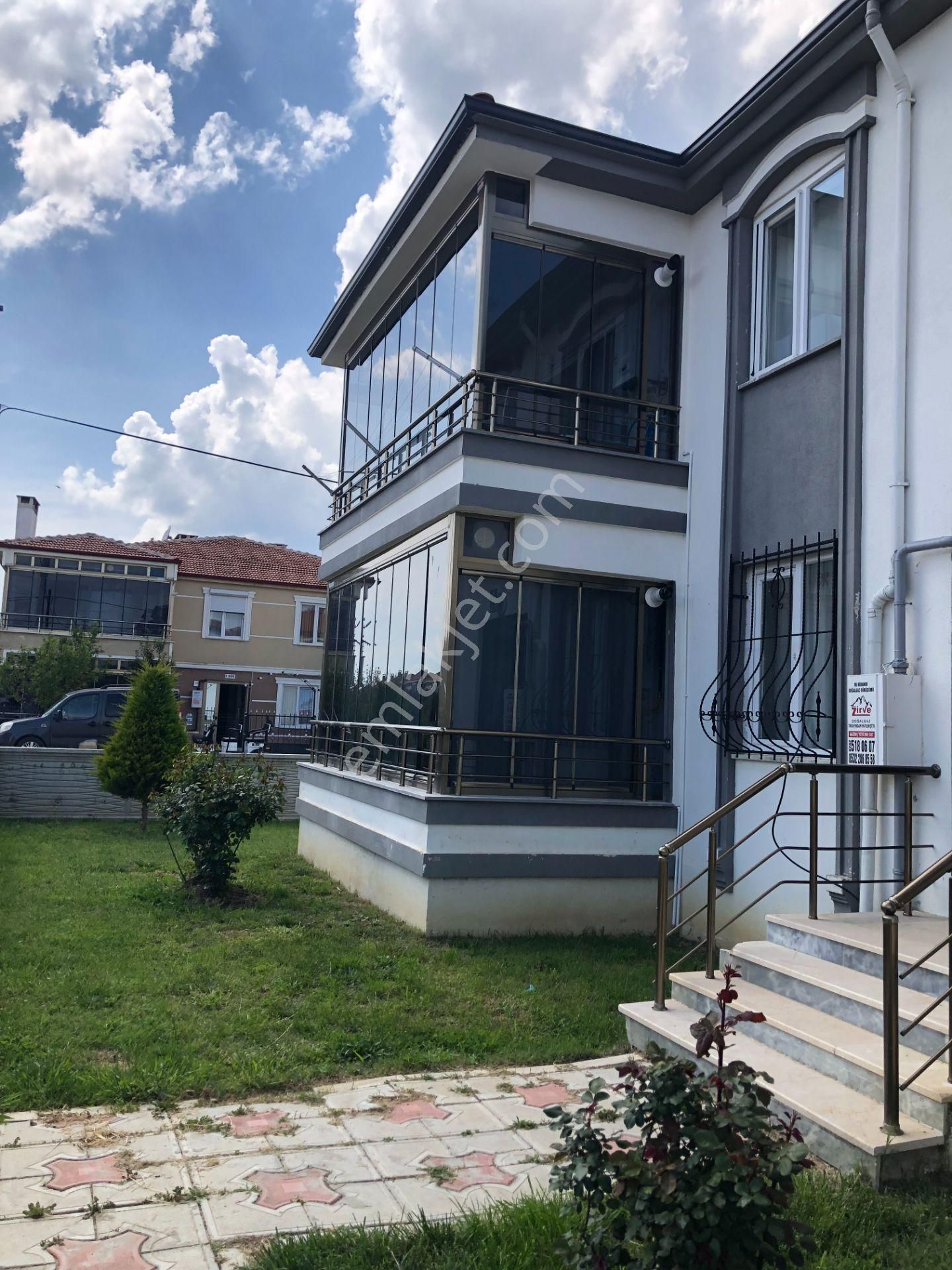 Şarköy Cumhuriyet Satılık Daire  ŞARKÖY DE IŞIK EMLAKTAN CUMHURİYET MAH DE 2+1 80 M2 DAİRE