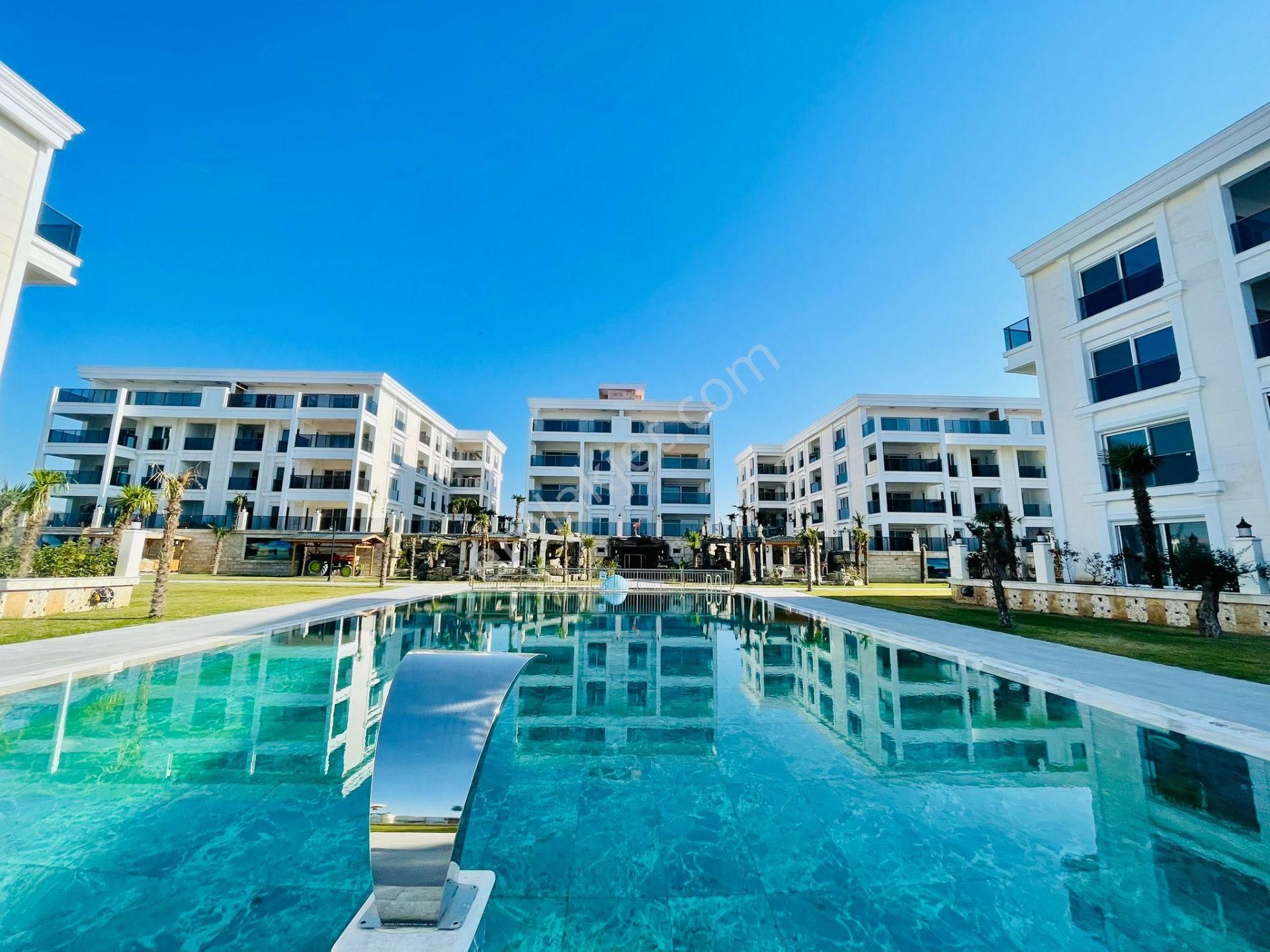 Kuşadası Kadınlar Denizi Satılık Residence  FULL MANZARA-SAHILE YAKIN-7/24 GÜVENLIK-KAPALI OTOPARK-HAVUZ-SOSYAL ALAN-KOMBİ-ULTRA LÜX