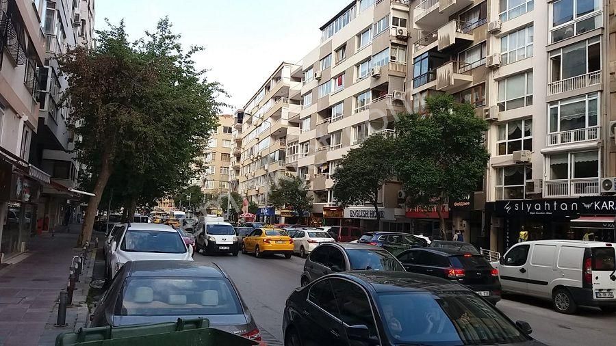 Konak Göztepe Kiralık Dükkan & Mağaza  GÖZTEPE' de ana cadde üzerinde KİRALIK DÜKKAN MAĞAZA 