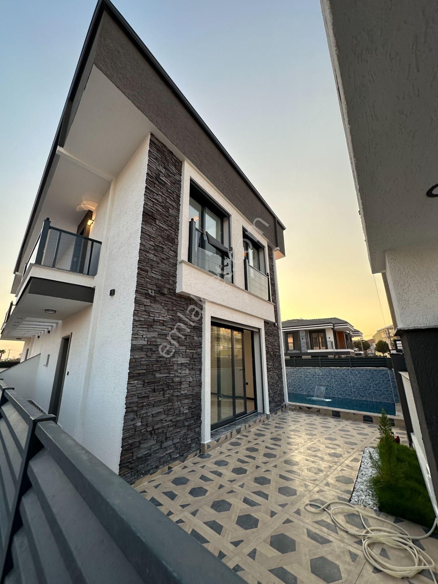 Didim Hisar Satılık Villa Didim Merkezde Müstakil Havuzlu 3+1 Satılık Sıfır Lüx Villalar