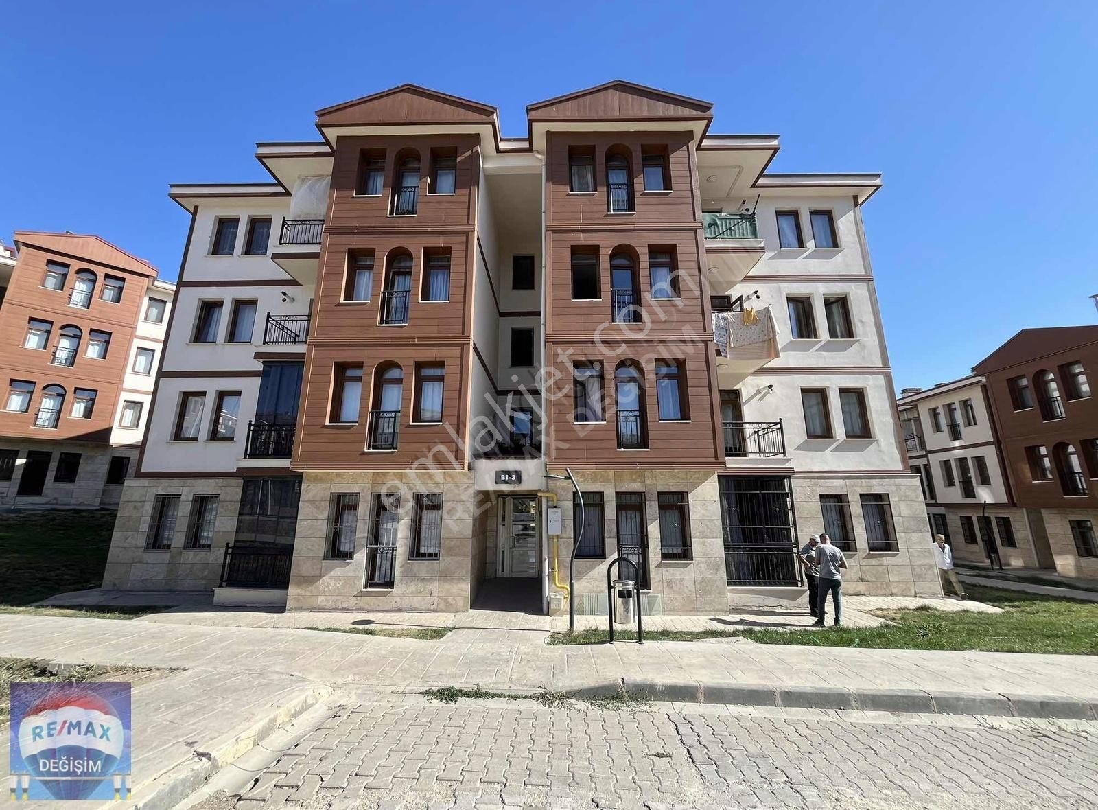 Elazığ Merkez Karşıyaka Satılık Daire RE/MAX DEĞİŞİMDEN KARŞIYAKA TOKİDE SATILIK 2+1 DAİRE