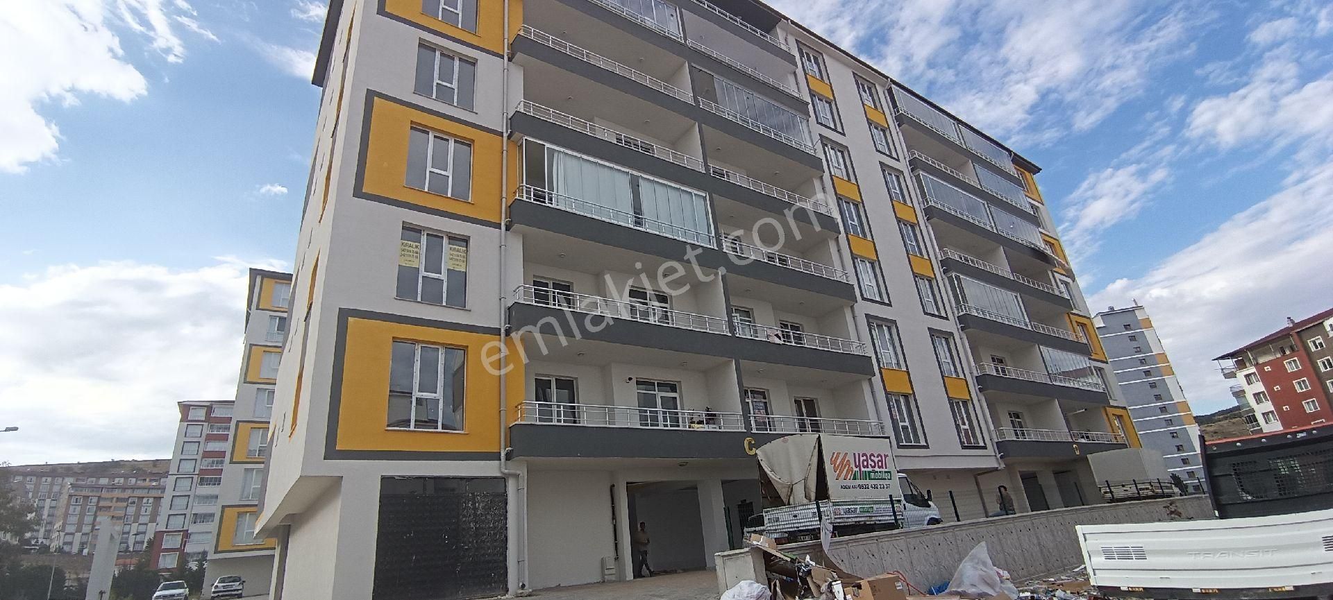 Yozgat Merkez Karatepe Satılık Daire SATLİK 3+1  135 METRE 