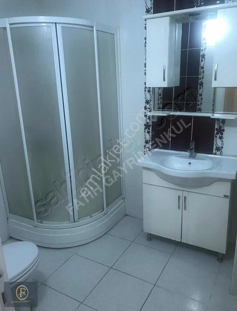 Ataşehir Örnek Kiralık Daire Örnek merkezi konumda 2+1 bahçe katı