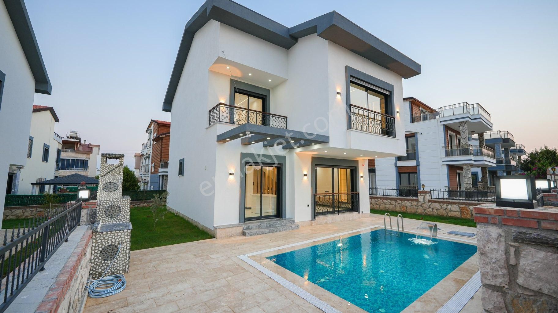 Didim Altınkum Satılık Villa DENİZE YÜRÜME MESAFESİNDE MÜSTAKİL 5+1 ULTRA LÜKS VİLLALAR