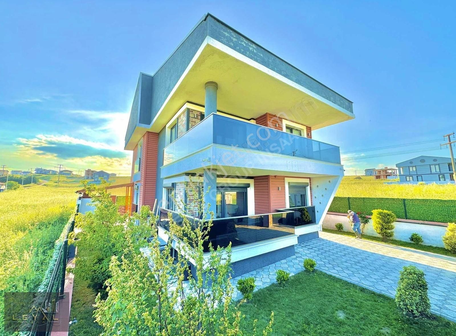 Silivri Gümüşyaka Satılık Villa ꧁LEYAL꧂TEPEDEN TIRNAGA SADECE MÜKEMMELLİK.320M²/HAVUZLU/ULTRALUX