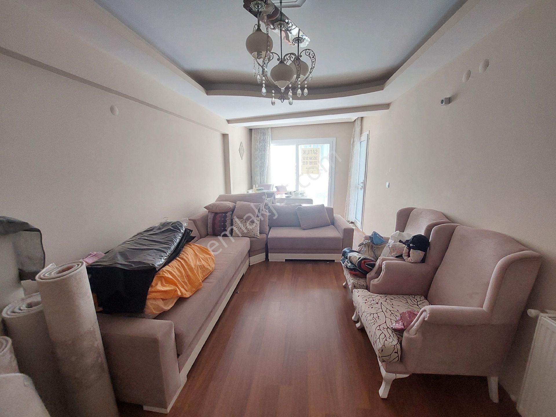 Karabağlar Refet Bele Satılık Daire REFET BELE MAH.DE 2+1 D.GAZLI ARAKAT SATILIK DAİRE