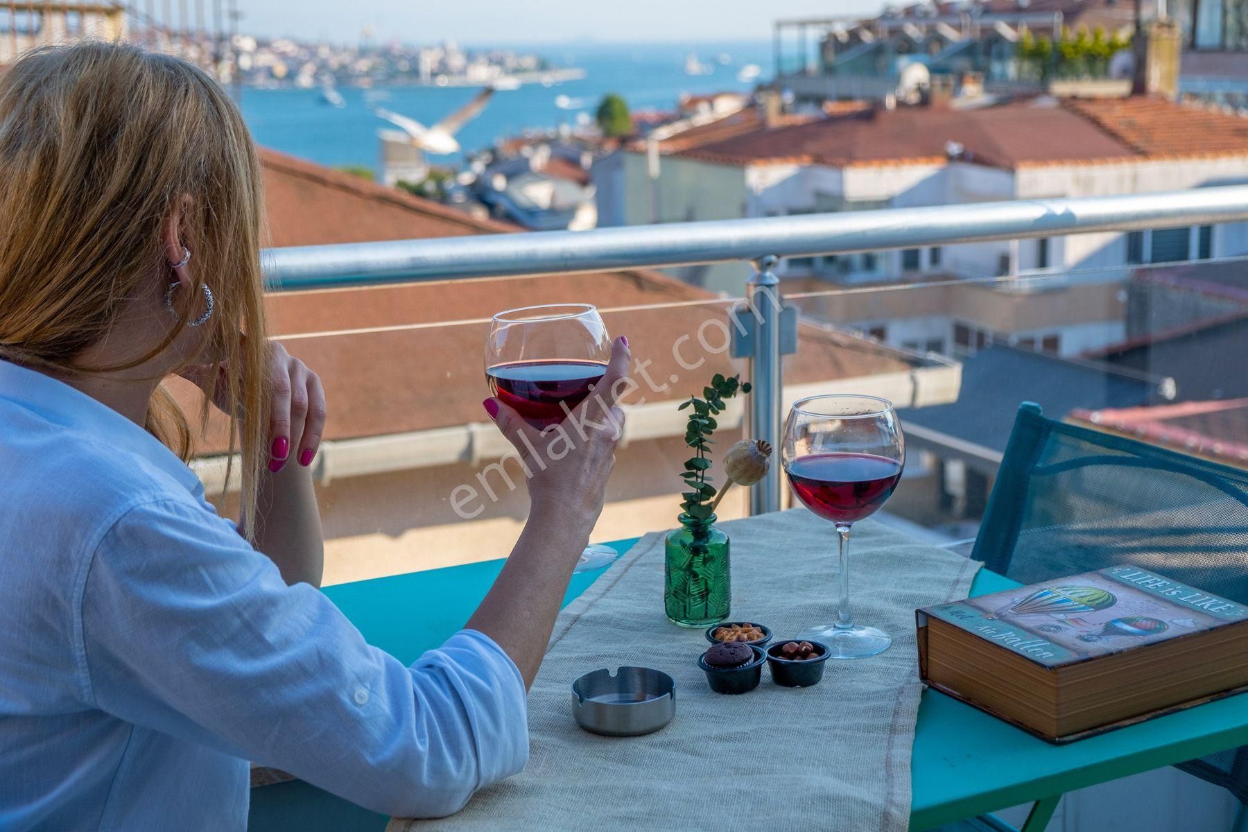 Beşiktaş Merkezde Eşyalı Deniz Manzaralı 1+0 1+1 Daireler - Görsel 2