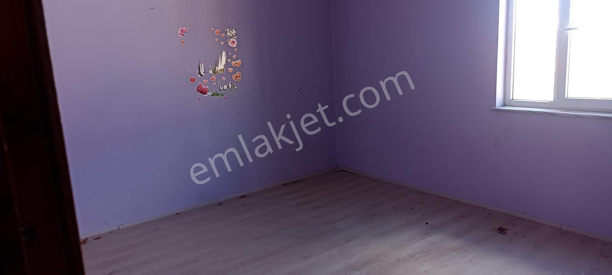 https://imaj.emlakjet.com/listing/15824108/0562316DED3AEE39FB790507513A8DAA15824108.jpg