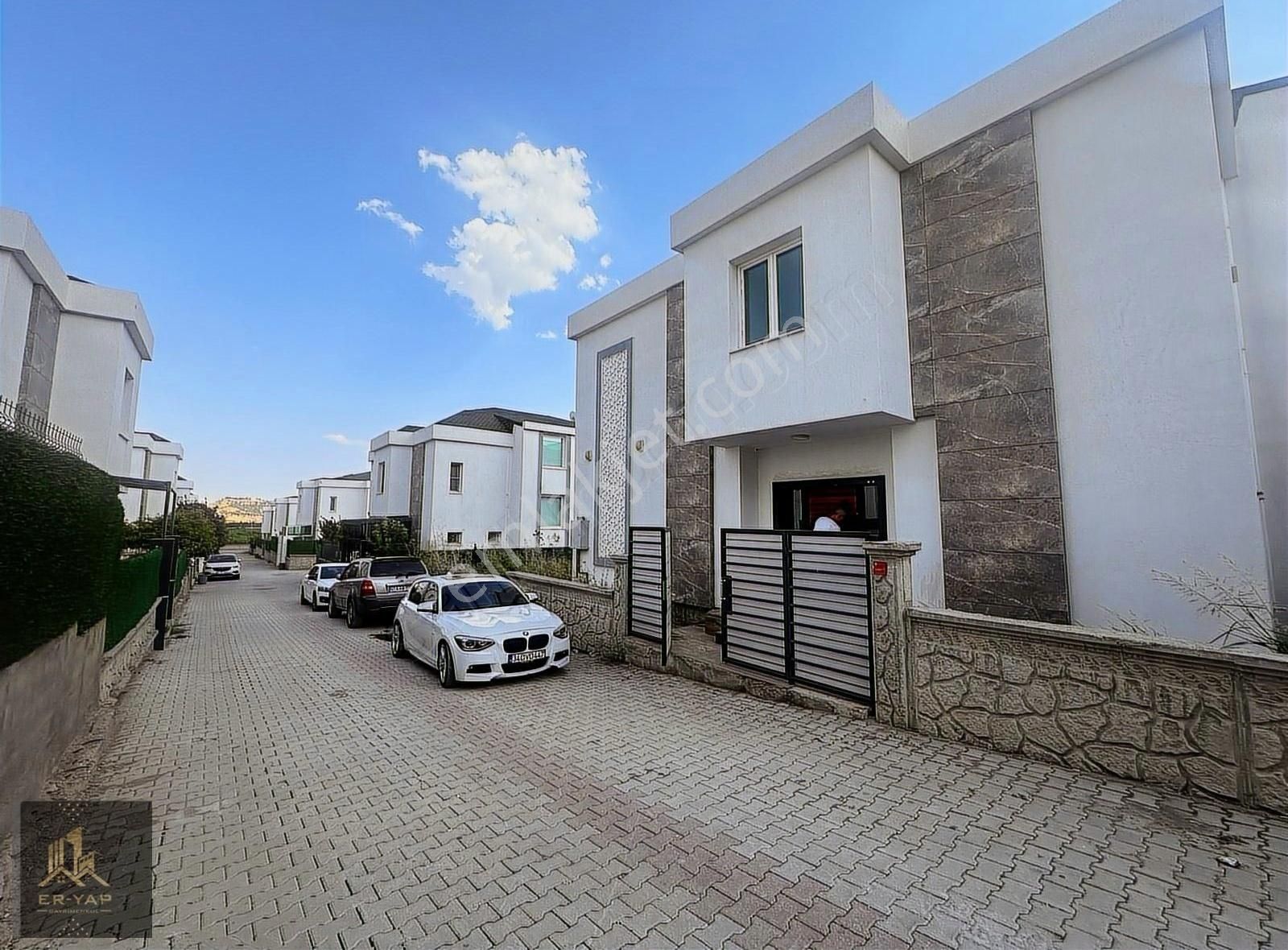 Yenişehir Dönümlü Satılık Villa ER-YAP GAYRİMENKUL'DEN ARAS MERİDYEN VİLLALARI 7+1