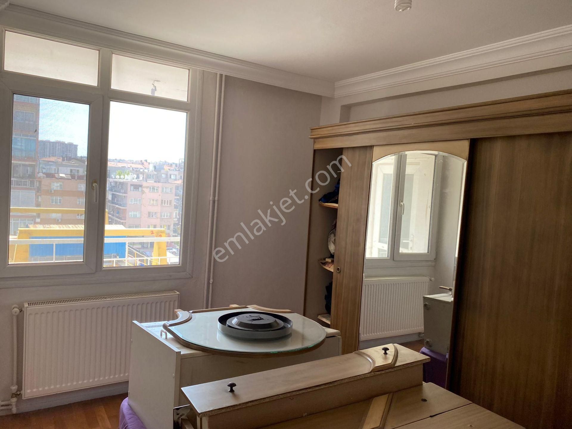 Bahçelievler Cadde Üzeri Çift Cephe Asansörlü Otoparklı 3+1 - Görsel 5