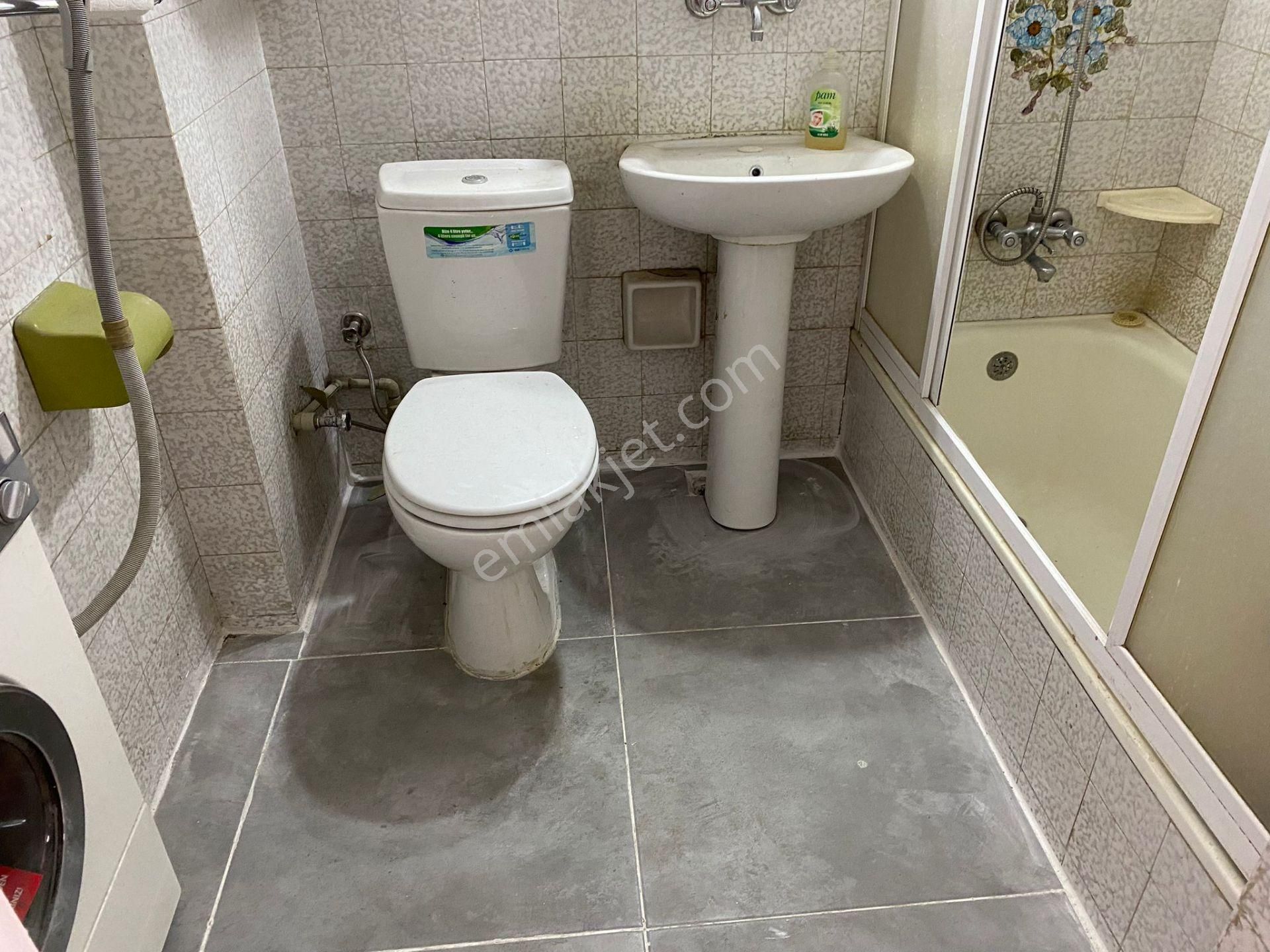 Bahçelievler Cadde Üzeri Çift Cephe Asansörlü Otoparklı 3+1 - Görsel 20