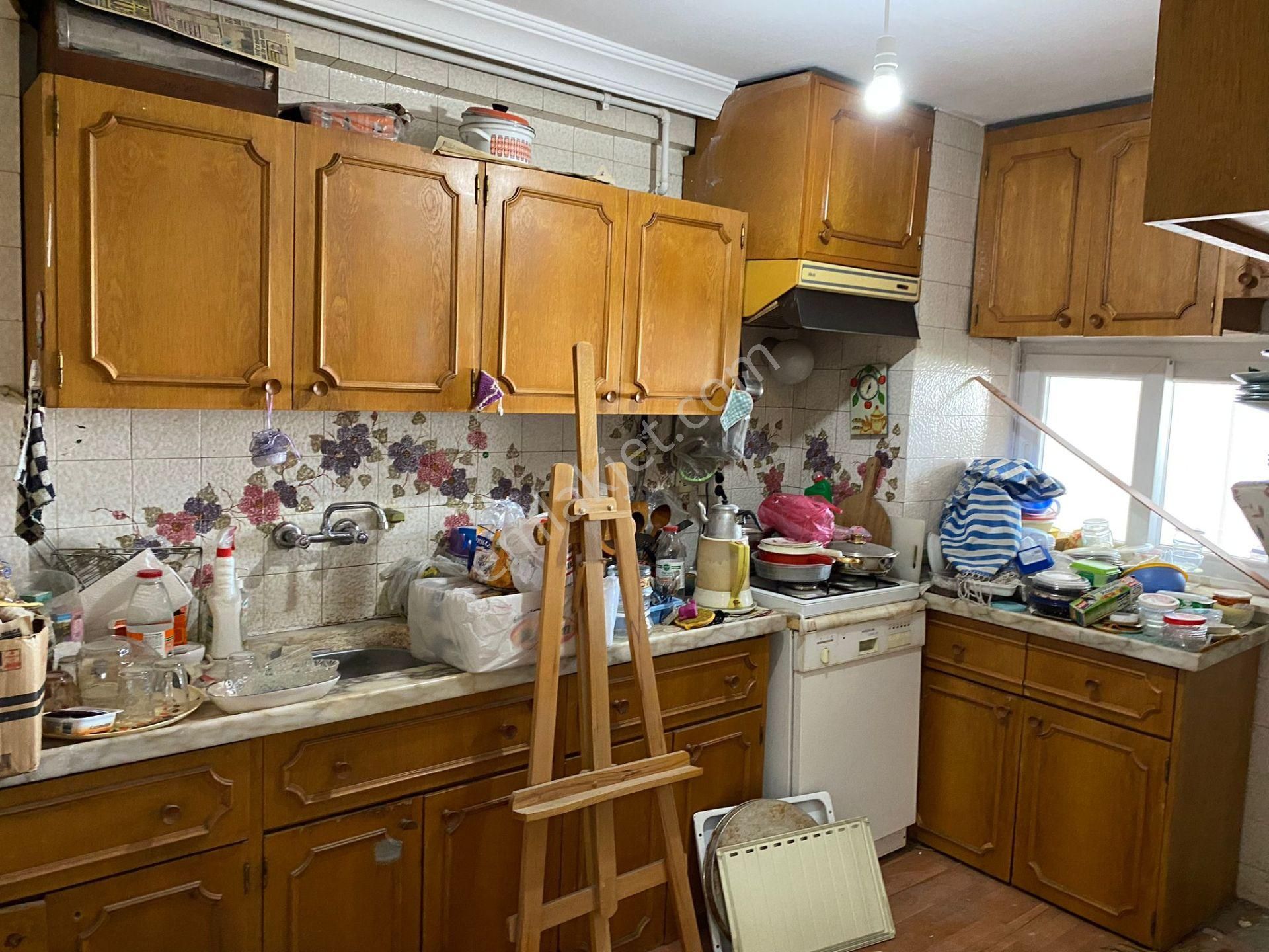 Bahçelievler Cadde Üzeri Çift Cephe Asansörlü Otoparklı 3+1 - Görsel 11