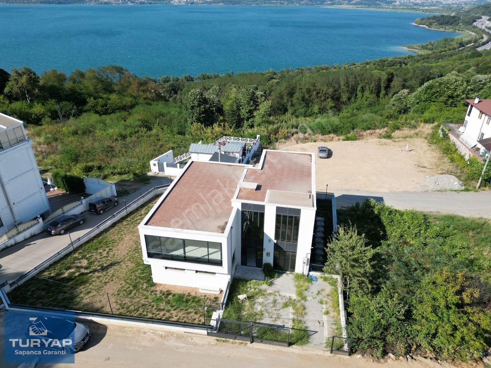 Sapanca Göl Satılık Villa  TURYAPTAN SAPANCA GÖL MHS'DE.PANAROMİK GÖL MANZARALI EŞSİZ VİLLA